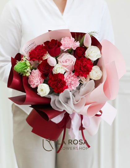 Cupid's Blossom - Mixed Flowers Arrangement by La Rosa Flowershop